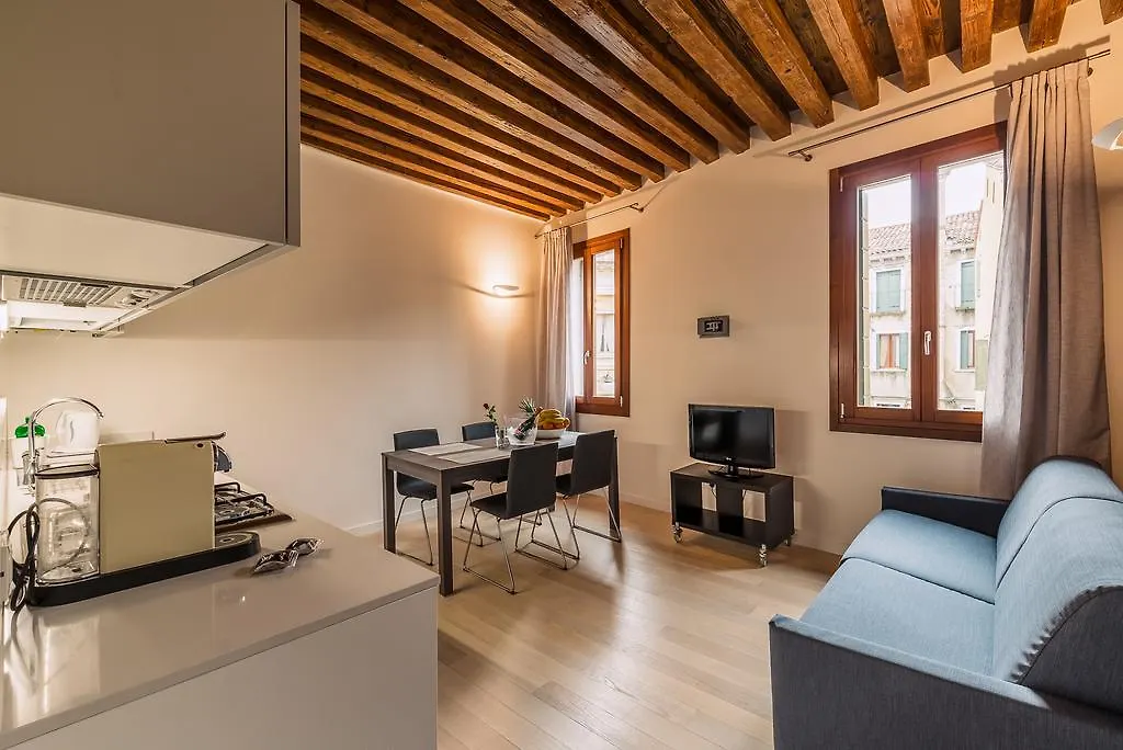 Charming Palace Corte Del Teatro Venice 0*,  Italy